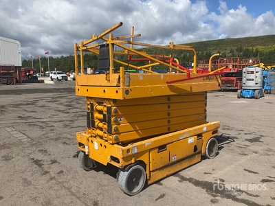2014 Haulotte COMPACT 14 Electric Elevador de tijera