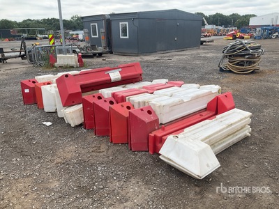 Quantity of (20) Harris Panel Bases Struttura mobile