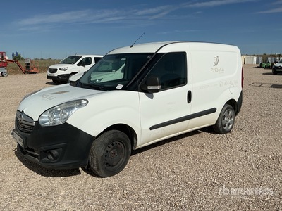 2018 Opel Combo Furgoneta de carga (Inoperable)