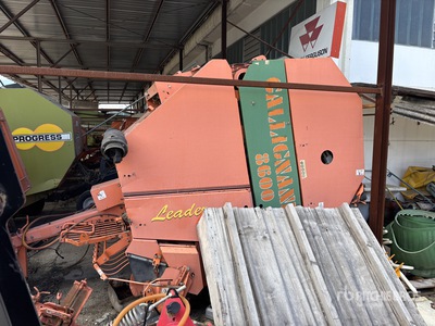 2001 Gallignani 8600 Presse à balles cylindriques