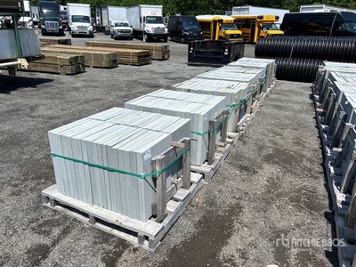 Quantity of (7) Pallets of Bluestone Landscaping Paver Piedra