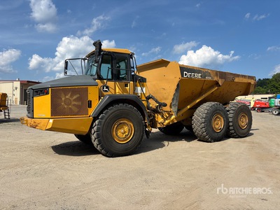 2013 John Deere 410E Camión Dumper Articulado