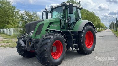 2013 Fendt 828 Vario トラクター