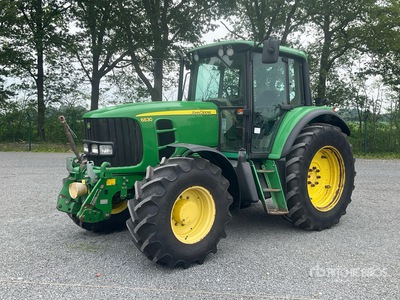 2012 John Deere 6630 4WD Tractor Agrícola