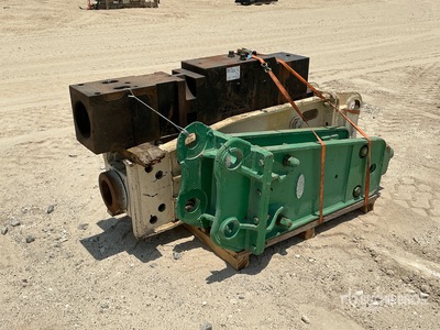 Quantity of (3) Hydraulic Breaker - Fits 20 ton excavators