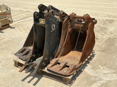 Quantity of (4) Backhoe Loader Bucket