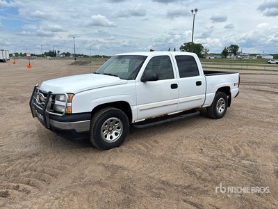2007 Chevrolet Silverado 1500 4x4 Crew Cab Pickup