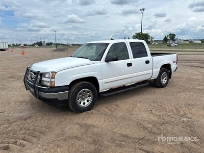 2007 Chevrolet Silverado 1500 4x4 Crew Cab Pickup