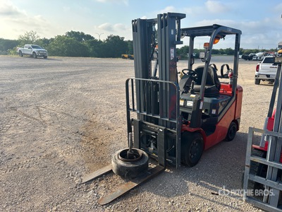 Heli CPYD23C-KU1H 6065 lb Cushion Tire Forklift (Inoperable)