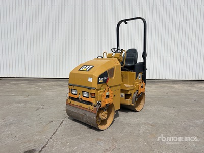 2019 Cat CB1.7 Compacteur Vibrant Tandem Double Drum Roller