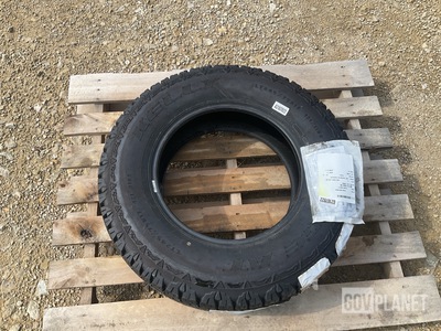 Kelly LT245/75R17 Tire