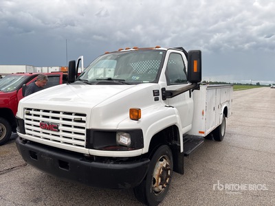 2006 GMC C5550 4x2 Camión Utilitario