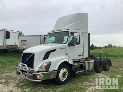 2017 Volvo VNL64T300 6x4 T/A Day Cab Truck Tractor