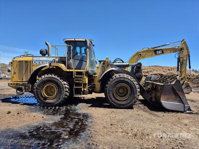 2012 John Deere 824K Wheel Loader