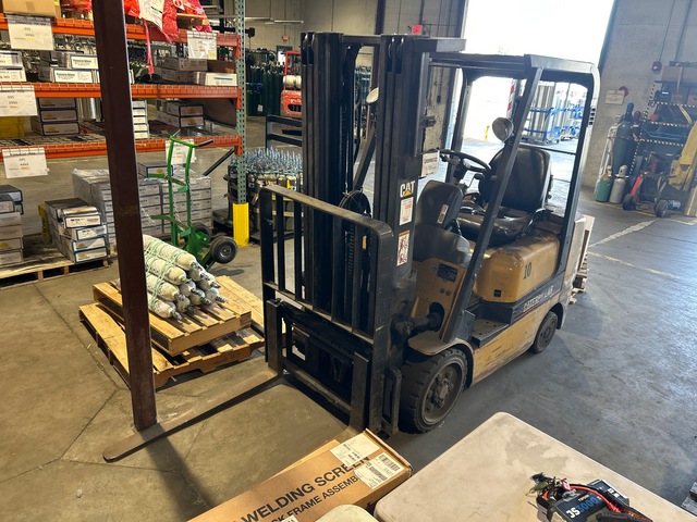 2003 Cat GC25K 3875 lb Cushion Tire Forklift