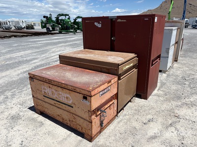 Quantity of (3) صندوق موقع العمل