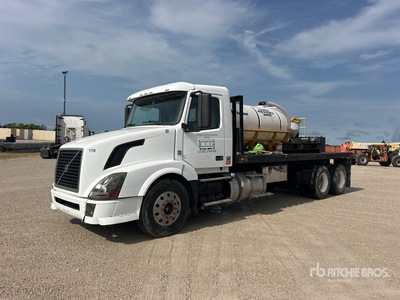 2012 Volvo VNL 6x4 Mud Mixing Truck