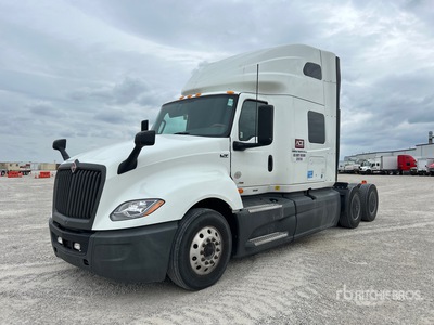 2021 International LT625 6x4 T/A Sleeper Truck Tractor