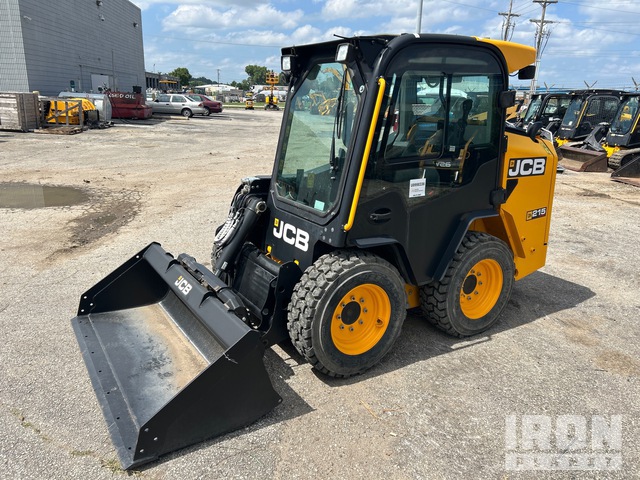 2019 JCB 215 T4 Skid Steer Loader