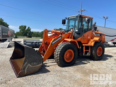 2016 Doosan DL220-5 Wheel Loader