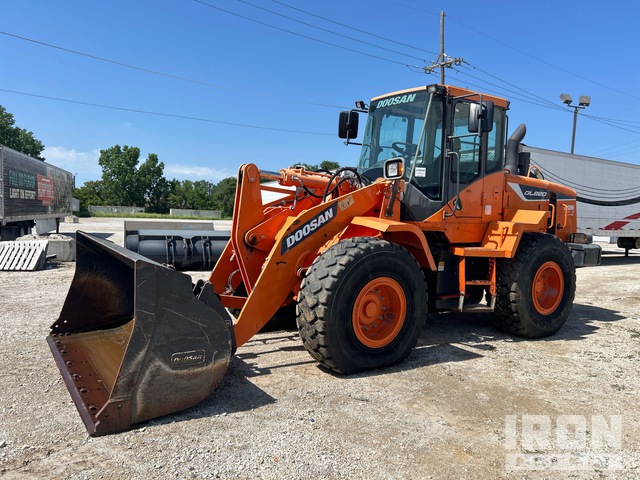 2016 Doosan DL220-5 Wheel Loader