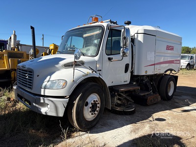 2007 Freightliner M2 Sweeper Truck