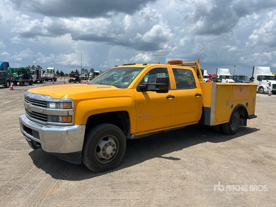2016 Chevrolet Silverado 3500HD 4x4 Crew Cab Utility Truck
