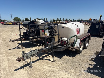 2008 Magnum MWT0500 500 gal T/A Hot Water Pressure Washer Trailer