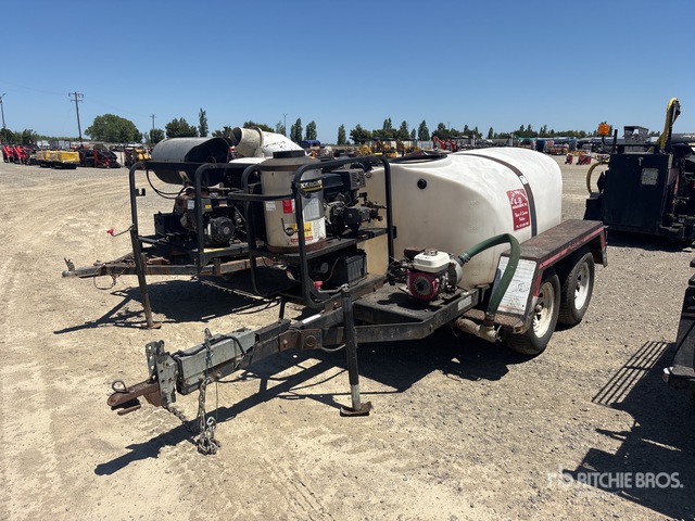 2008 Magnum MWT0500 500 gal T/A Hot Water Pressure Washer Trailer