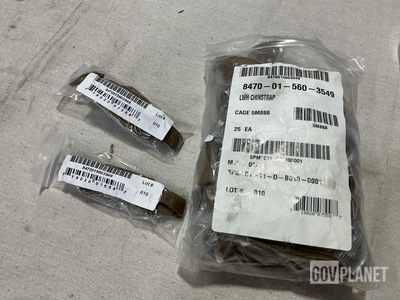 (12,110) SPM1C1-11-D-B010-001 Lightweight Chinstraps