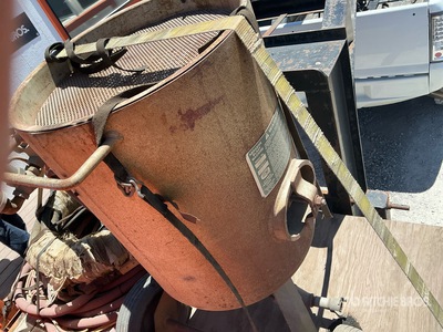 2006 Clemco Industries Sand Blaster