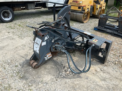 Altec PS9 30 in Hydraulic Pavement Saw Varios implementos minicargadora