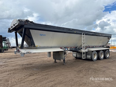 2018 Cross Country 48 ft Tri/A Live Bottom Trailer