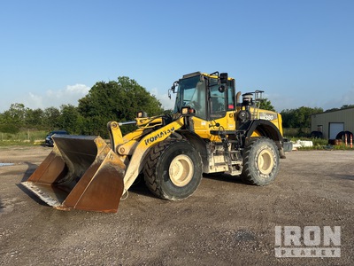 2017 Komatsu WA380-8 Wheel Loader