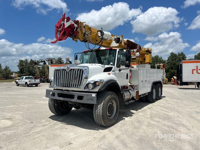 Altec D3055A T on 2009 International 7500 6x4 掘削用デリックトラック