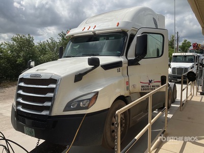 2019 Freightliner Cascadia 126 T/A Sleeper Truck Tractor