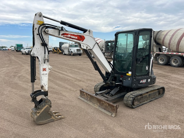 2022 Bobcat E35 Mini Excavator