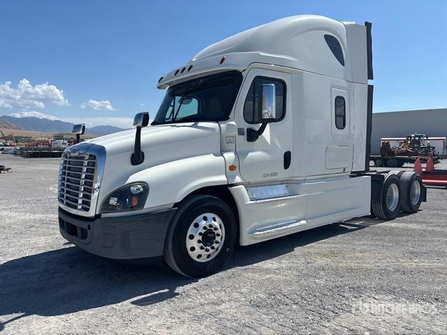 2017 Freightliner Cascadia 125 6x4 T/A Sleeper Truck Tractor