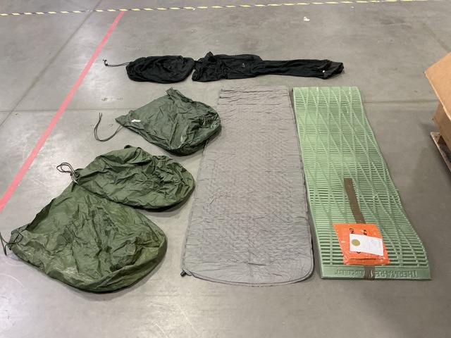 (2) Mattress Pads, (24) Clothing Bags, (162) Mesh Storage Bags & Assorted Items (2) Mattress Pads, (24) Clothing Bags, (162) Mesh Storage Bags & Assorted Items