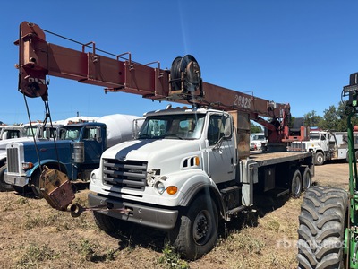 Manitowoc 2892S Straight Boom on 2002 Sterling 7500 6x4 Kranwägen