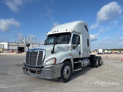 2015 Freightliner Cascadia 125 6x4 T/A Sleeper Truck Tractor