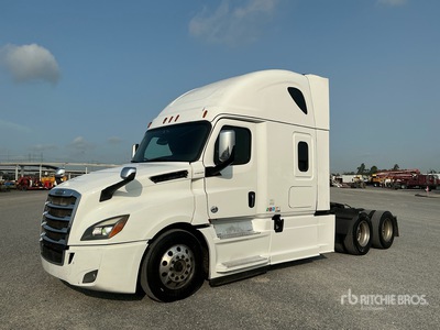 2018 Freightliner Cascadia 126 6x4 Ciągnik siodłowy T/A z kabiną sypialną