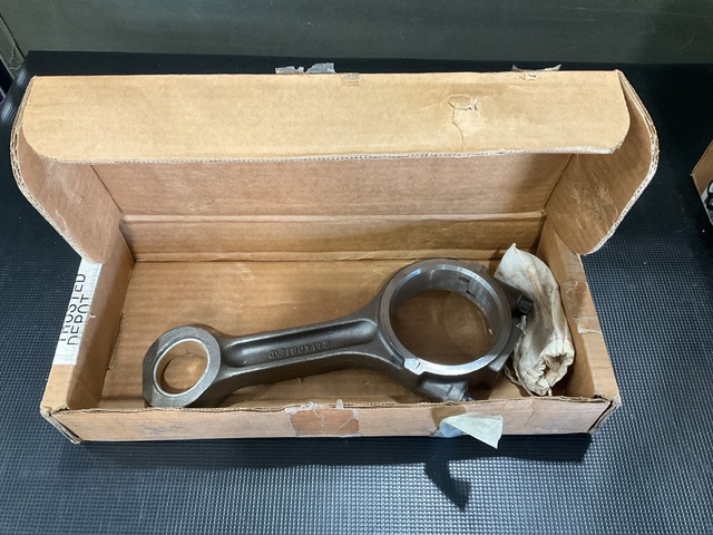 (6) John Deere RE50770 Piston Connecting Rods