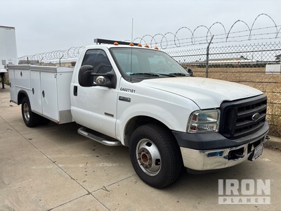 2007 Ford F-350 XL 4x2 Utility Truck