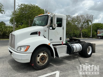 2014 Kenworth T300 4x2 Cabina per trattore stradale 2 assi