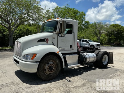2014 Kenworth T300 4x2 Cabina per trattore stradale 2 assi