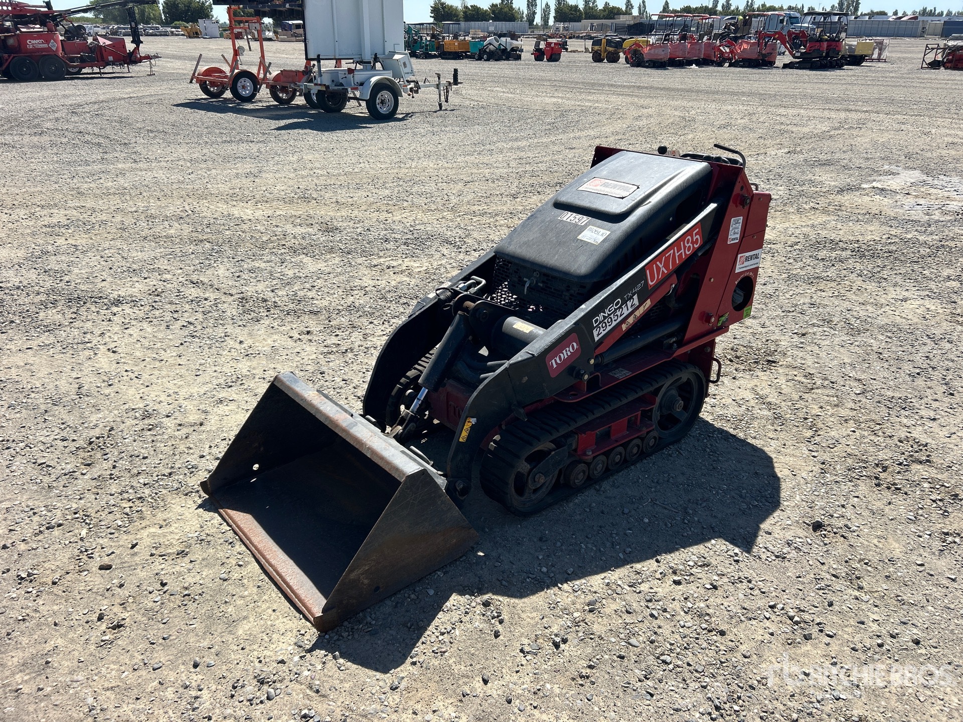 2020 Toro TX-427 Mini Compact Track Loader
