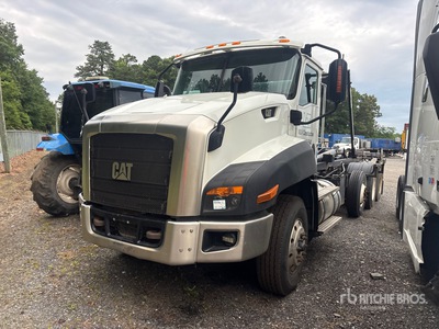 2017 Cat CT660S 8x4 Hooklift Truck (Inoperable)