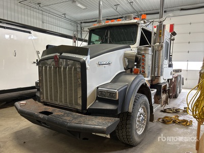 2005 Kenworth T800B 6x4 Sleeper Wciągarka samochodowa