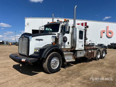 2005 Kenworth T800B 6x4 Sleeper Winch Truck